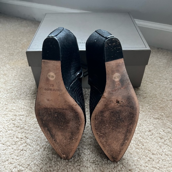 BCBGMAXAZRIA Black Perfed Snake Size 6M - Picture 5 of 10